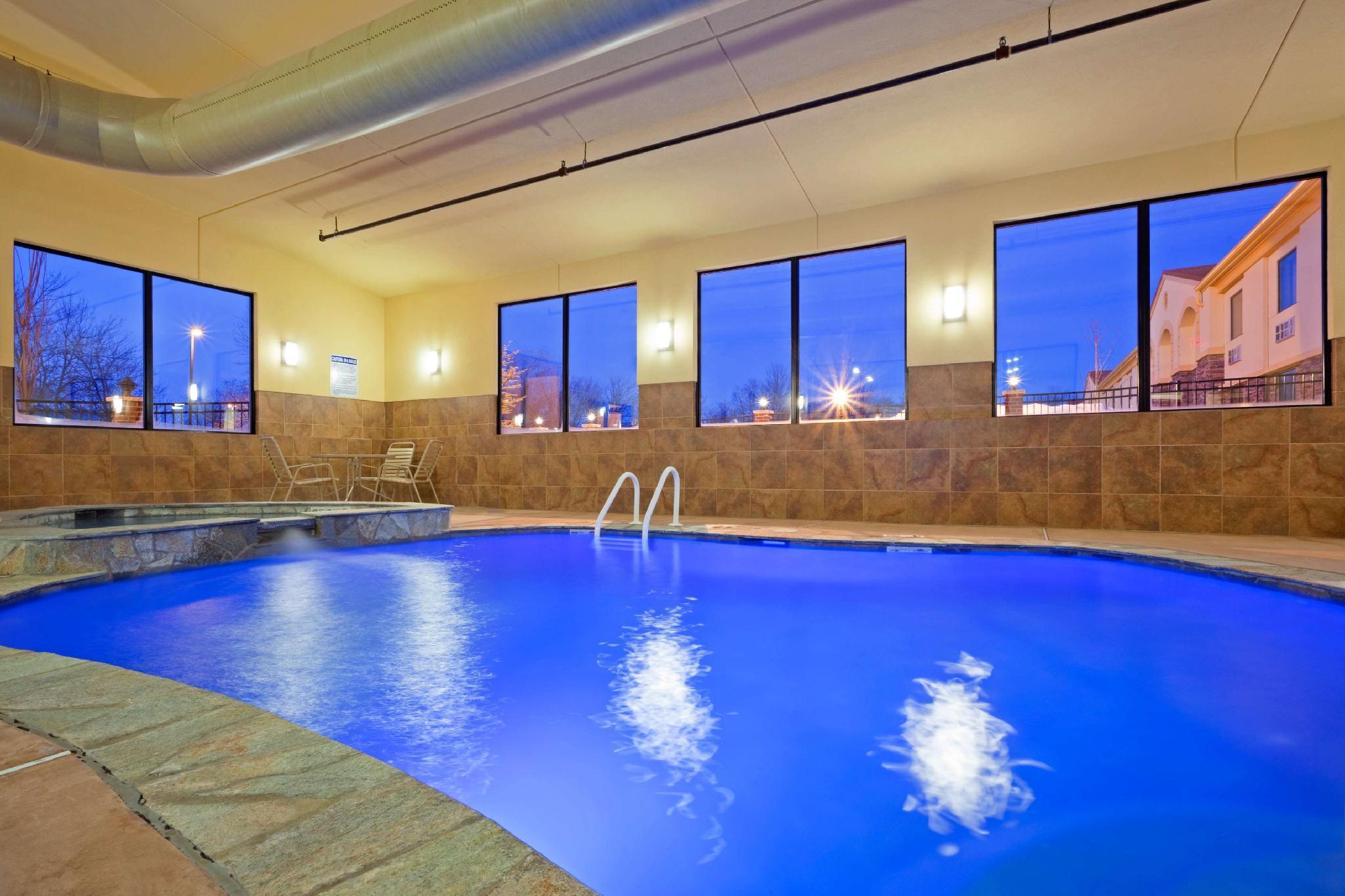La Quinta Inn By Wyndham West Long Branch Nj Shore Area Zewnętrze zdjęcie