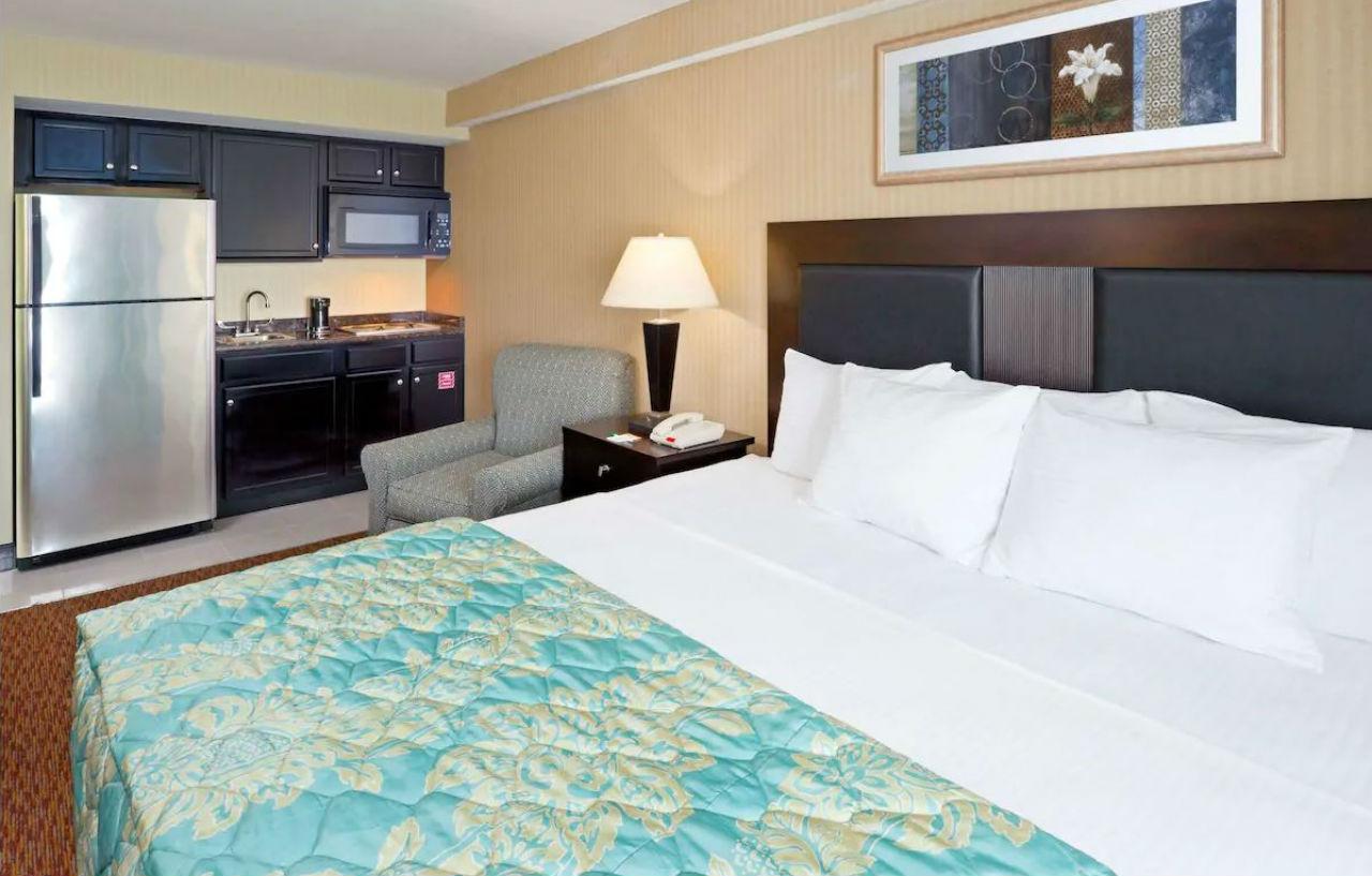 La Quinta Inn By Wyndham West Long Branch Nj Shore Area Zewnętrze zdjęcie